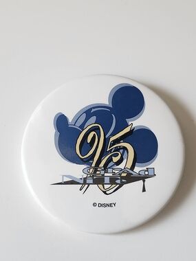 VTG Disney WDW Grad Nite 1995 Graduation 2.25” Round Button Pin